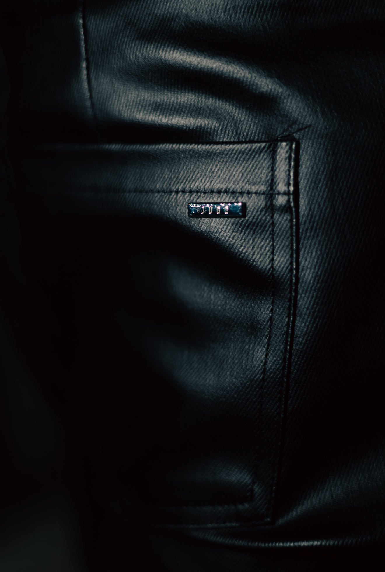 Wax Denim Hem Zipper Jeans