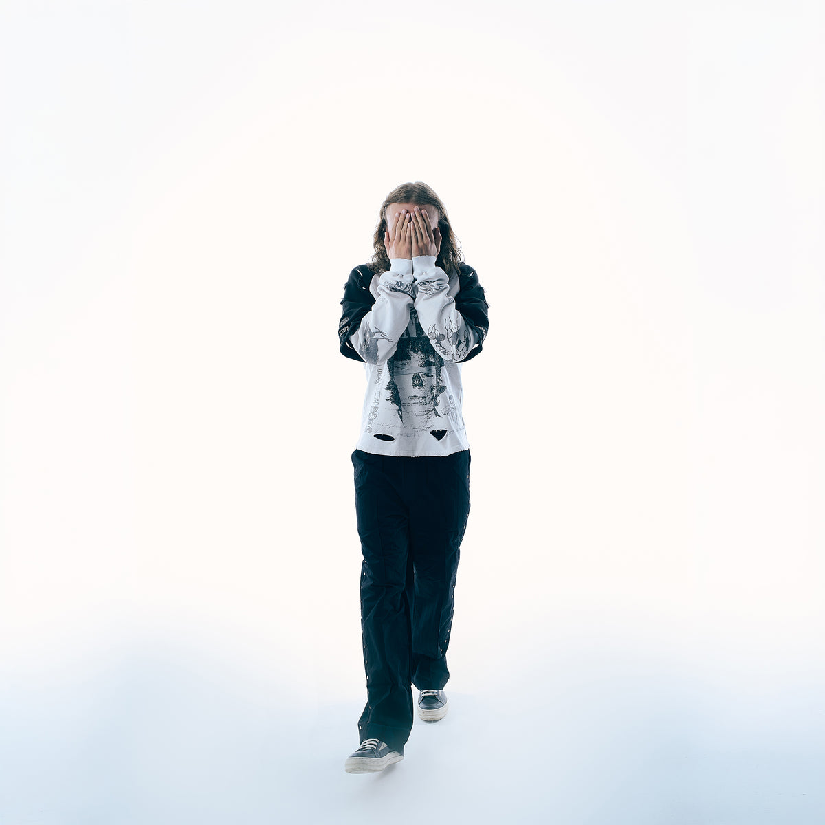 NON IDENTIFIABLE LONG SLEEVE