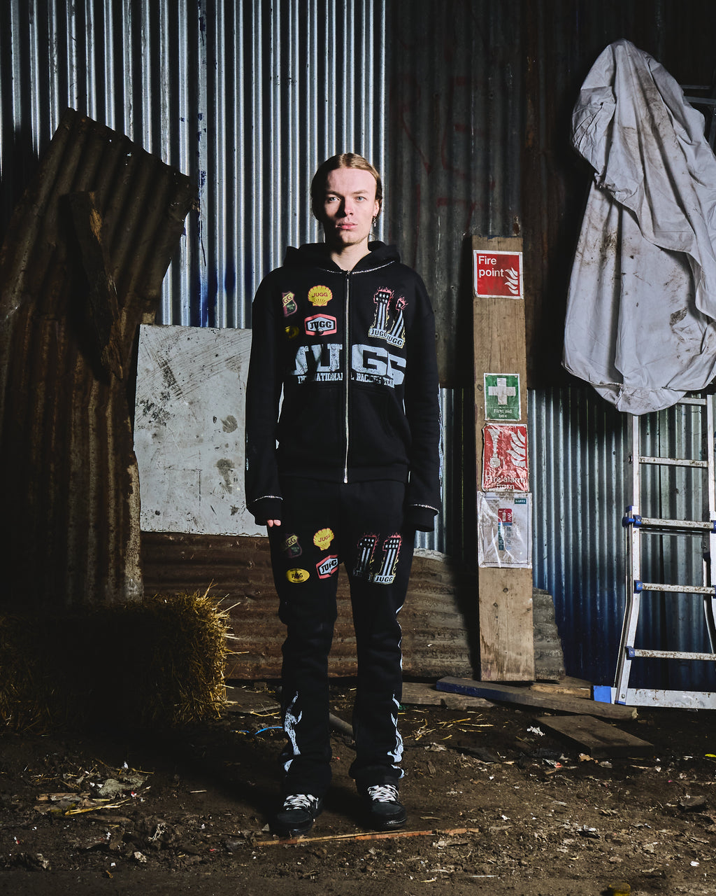 FUELLED UP TRACKY - BLACK