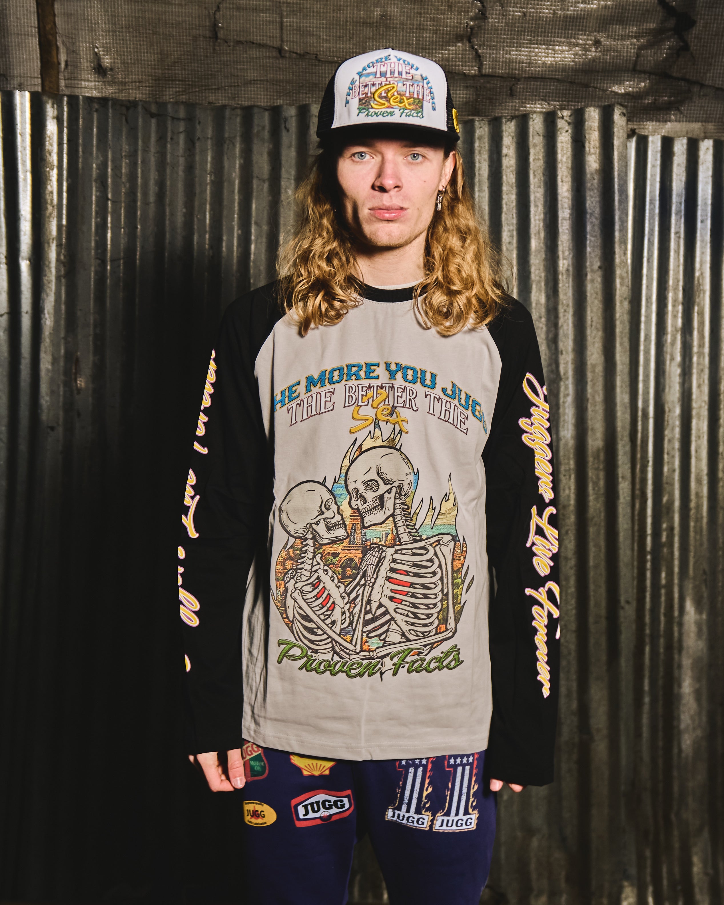 THE MORE YOU JUGG THE BETTER THE S*X - BLACK & GREY :P