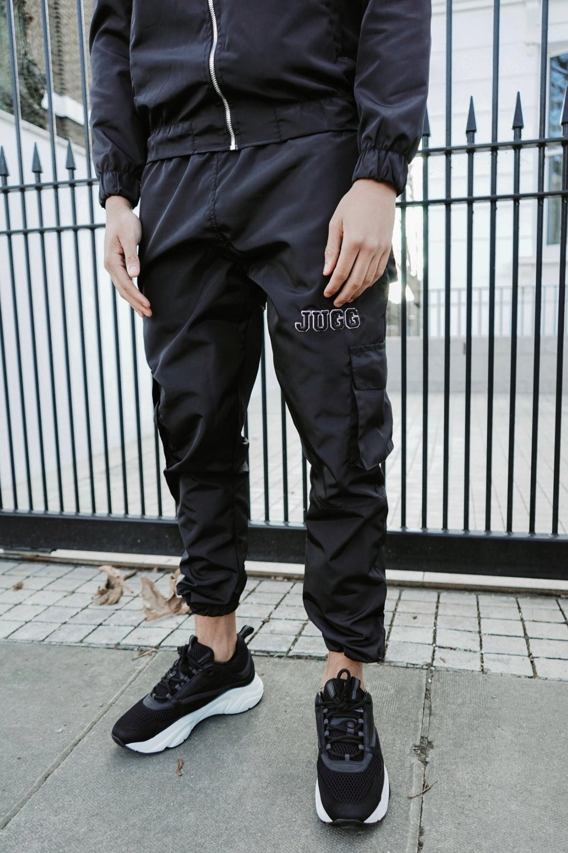 Wind Cargos - Black