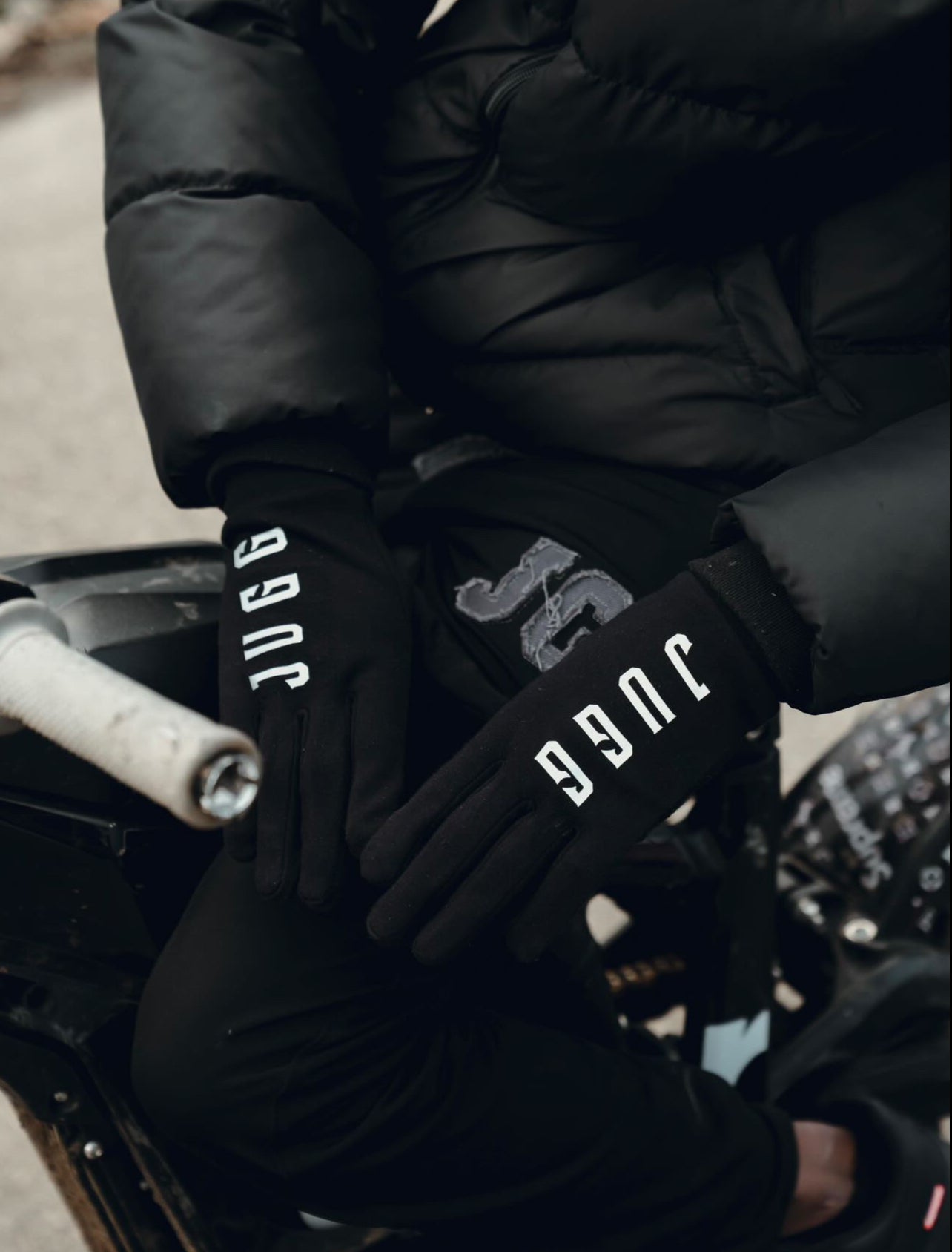 Igloo Gloves - Black