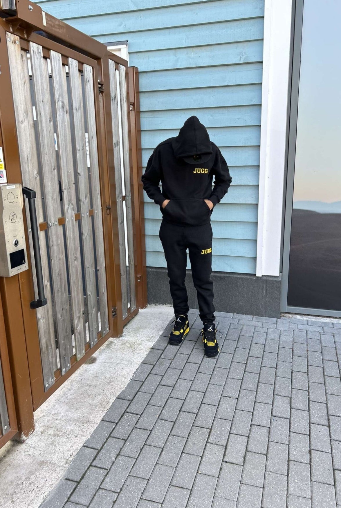 COSY TRACKY - BUMBLE EDITION