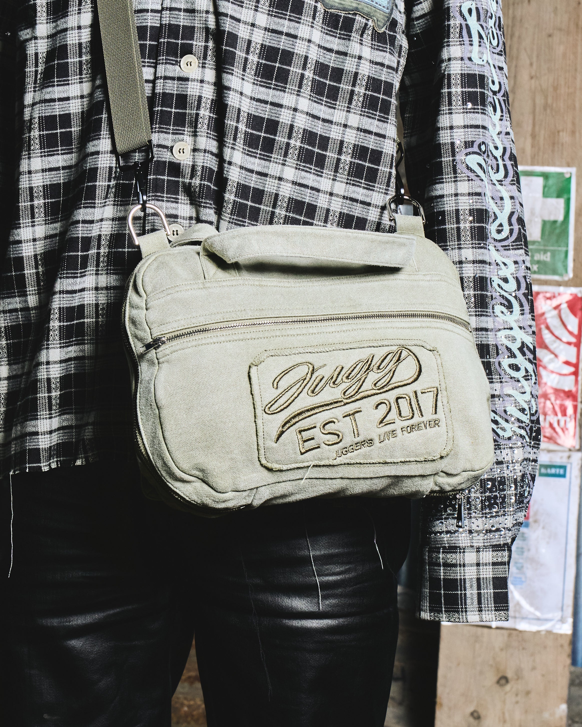 ANARCHY FLANNEL - NEWSPAPER IVY GREEN & STONE BLUE